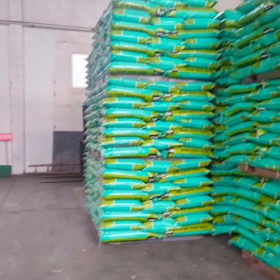 食品添加物の家禽の血食事の家禽の供給の添加物の鶏血しょう粉